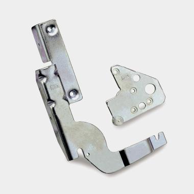 Fixed fulcrum hinges for dishwashers