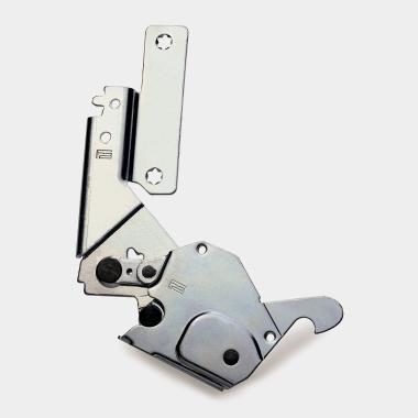 Variable fulcrum hinges for dishwashers